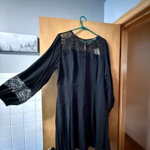 Suzanne Betro Black Lace Dress